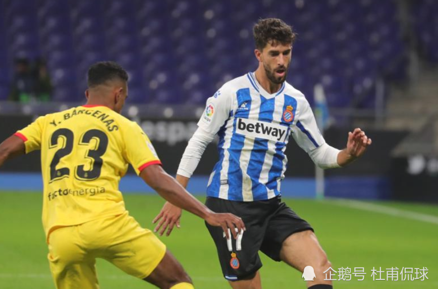  尤文图斯防线送礼不断遭弱旅逼平丢榜首  